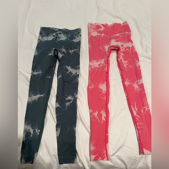 Women’s Tie Dye Leggings - Picture 1 of 3